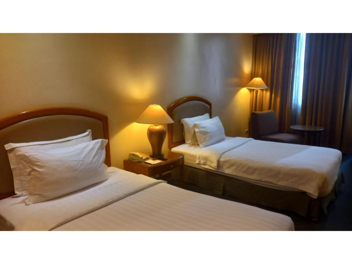 Capital O 914 Makati Palace Hotel Makati City Buitenkant foto